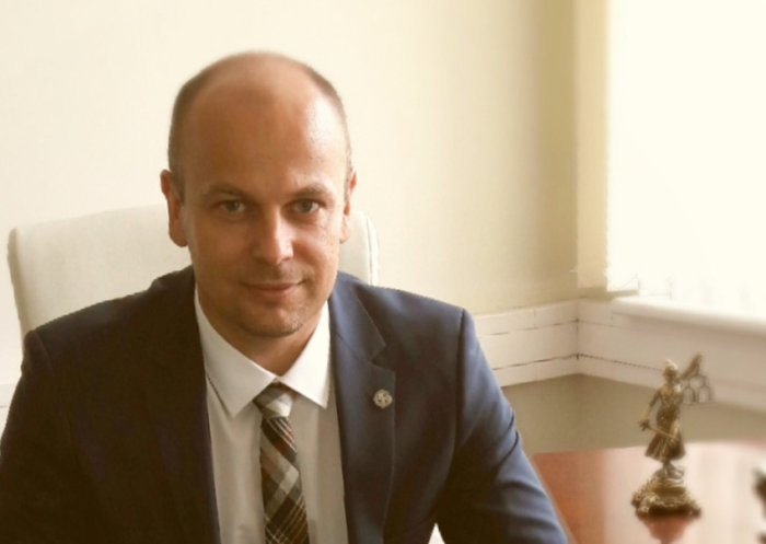 Teisėjas Marijus Kursevičius: Tėvų smurtas prieš vaikus – kas už tai gresia?