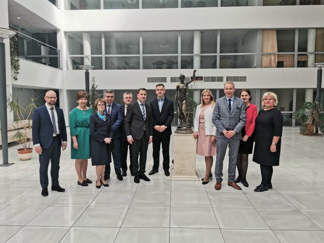 Teisme lankėsi Lenkijos Bialystoko administracinio teismo teisėjai