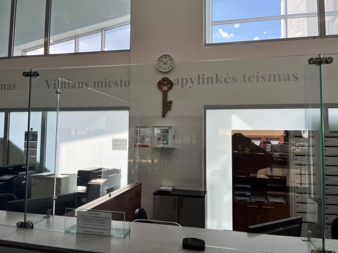 Vilniaus miesto apylinkės teismo darbuotojų laiku suteikta pagalba išgelbėjo moters gyvybę