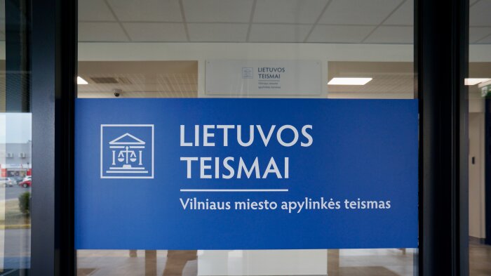 Vilniaus miesto apylinkės teismas po remonto vėl atveria pagrindines duris